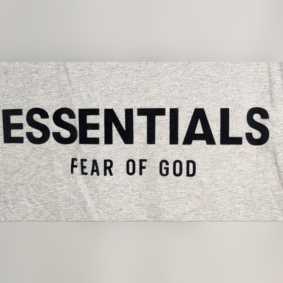 BRAND NEW Essentials Fear of God T shirt Dark Oatmeal (SS22) Size S - Picture 5 of 11